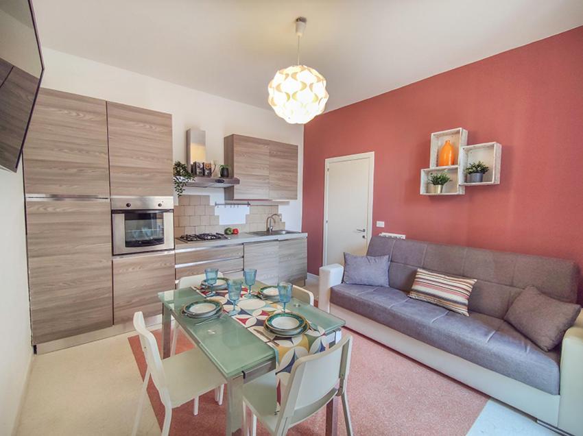 Casa Chiara In Centro Con Corte Privata San Benedetto del Tronto Zewnętrze zdjęcie