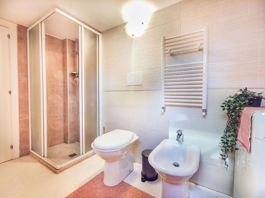 Casa Chiara In Centro Con Corte Privata San Benedetto del Tronto Zewnętrze zdjęcie